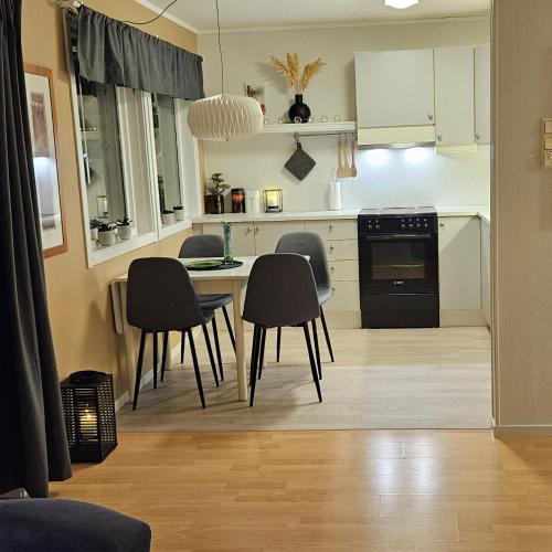 Nice Norwegian 2 bedroom apartment with free parking