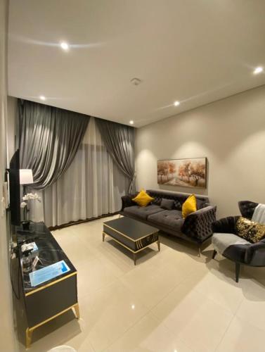One-Bedroom Apartment image 10