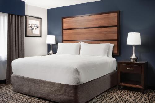 1 queen bed