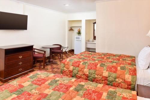 Americas Best Value Inn & Suites Klamath Falls photo