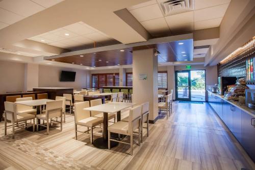 Wingate By Wyndham - Orlando International Airport