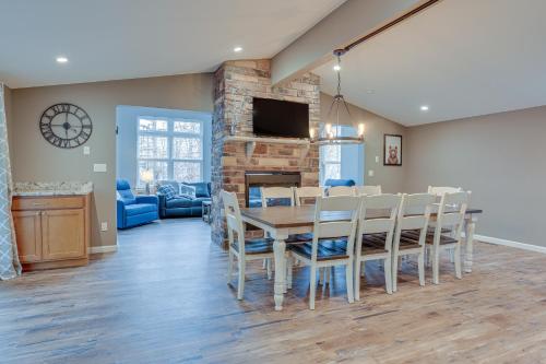 Lackawaxen Home with Deck Hike, Swim and Ski! in Lackawaxen, USA