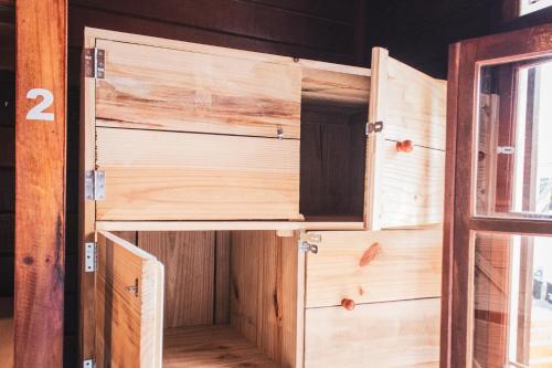 Bed in 8-Bed Mixed Dormitory Room image 3
