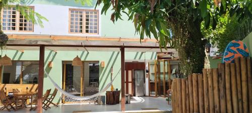 Linda casa na praia novíssima
