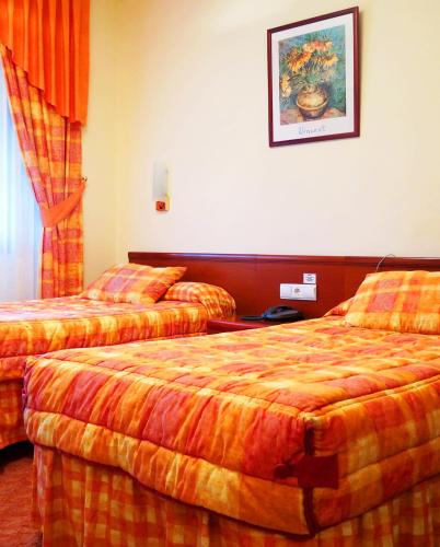 Hotel Restaurante America Room Type - Double or Twin Room