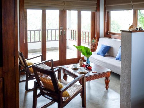 King Suite with Ocean View image 3