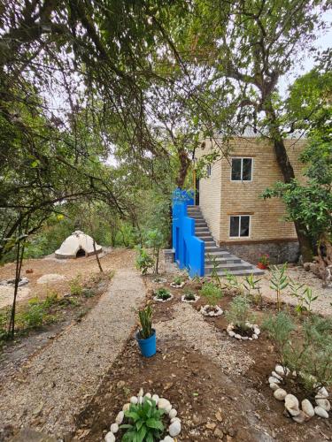 A szálláshely kívülről, La Cabaña Amarilla al fondo del bosque de Tepoztlán (La Cabana Amarilla al fondo del bosque de Tepoztlan) in San Pedro