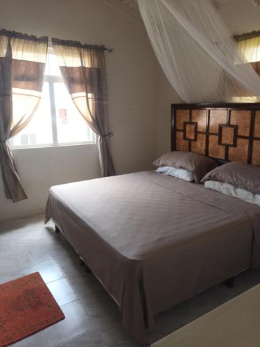 Triple Room with Bathroom image 3