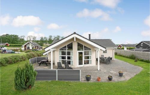  Amazing Home In Sjlund With Sauna, 4 Bedrooms And Wifi, Pension in Sjølund
