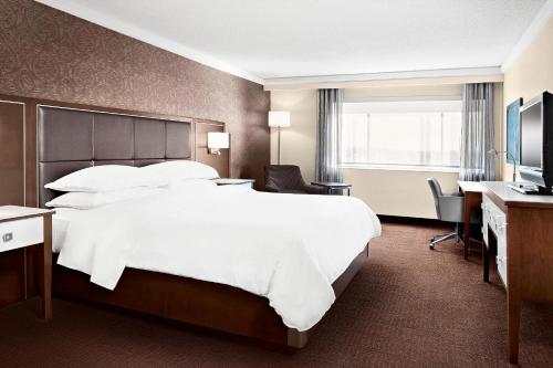 Laval Hotels