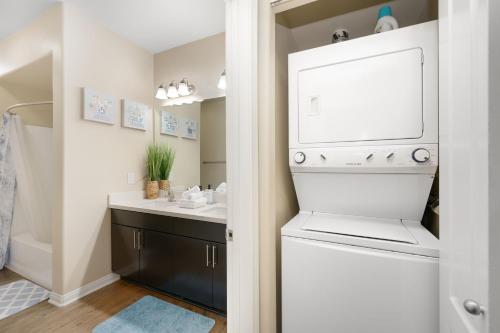 Charming & Peaceful l 1 bedroom in Marina Del Rey, CA in Los Angeles, USA