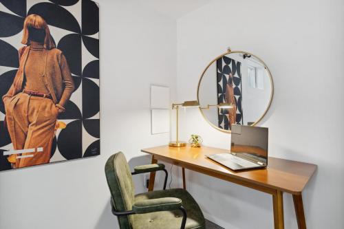 NEW • Modern • 4BR • Game Rm • Ping-Pong in Arvada, USA
