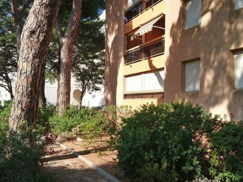 Appartement Hyères, 2 pièces, 4 personnes - FR-1-335-192 - Location saisonnière - Hyères