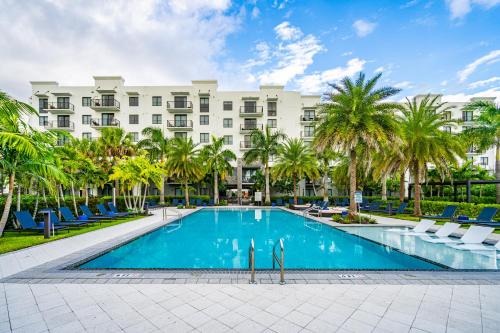 Modern 2 Bed in the Heart of Doral Free Parking