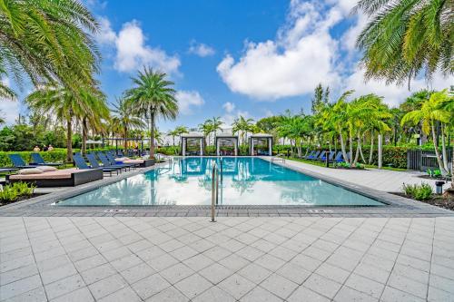 Modern 2 Bed in the Heart of Doral Free Parking