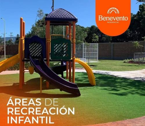 ÇASĄ MÚY ÇENTRÍÇÁ CERCA DEL POLiFORUM & La FERIA & EXPLORA! in Sofía, Mexico
