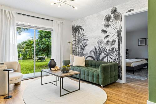 Hidden Garden: A Serene Miami Escape in Cutler Bay, USA