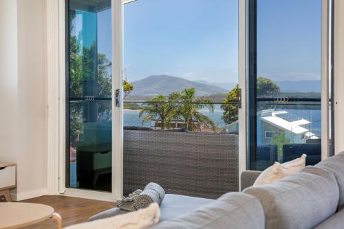 La Vista - Water Views & Mountain Vistas in Orient Point