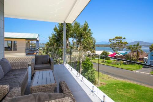 La Vista - Water Views & Mountain Vistas in Orient Point