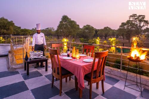 บริการและสิ่งอำนวยความสะดวก, วิลลา 4 ห้องนอน 4 ห้องน้ำส่วนตัว ขนาด 585 ตร.ม. – สุรัชกุนท์ (StayVista at Majestic Mud House) in สุรัชกุนท์