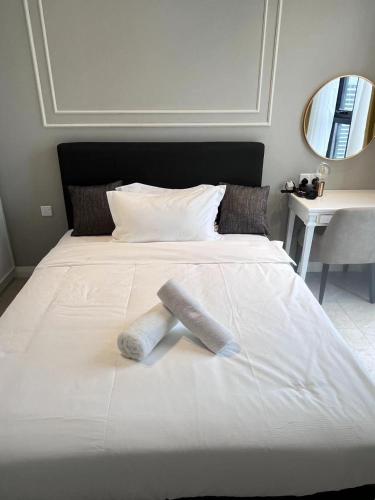 Axon Residence at Pavilion KLCC KL Tower view by KIMIRO Axon Residence at Pavilion KLCC KL Tower view by KIMIRO