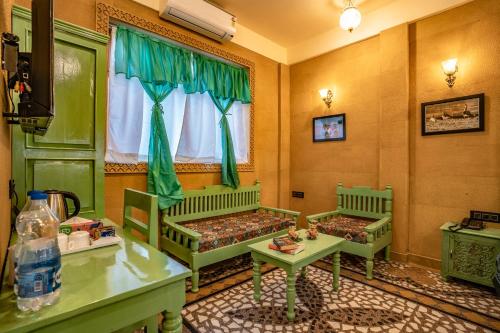 King Suite image 6