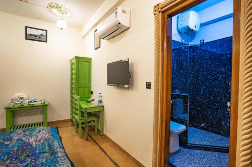 Superior Double Room image 6