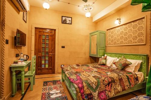 Superior Double Room image 7