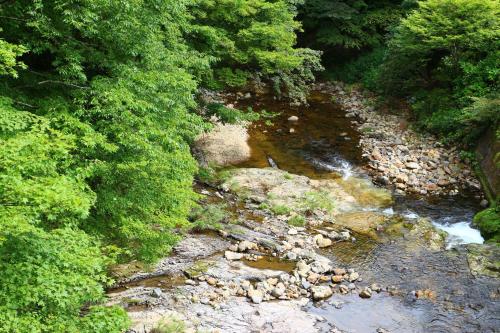 Oshuku Onsen Kagasuke Oshuku Onsen Kagasuke is a popular choice amongst travelers in Iwate, whether exploring or just passing through. The property offers a high standard of service and amenities to suit the individual nee