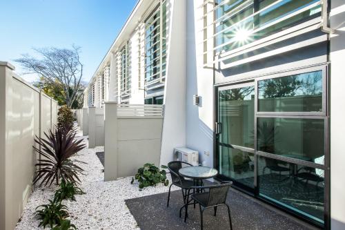 บริการและสิ่งอำนวยความสะดวก, One88 on Commerce in วากาแทน