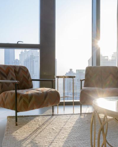 LUXFolio Retreats - BLVD Heights T2 - Vibrant City Views - main image