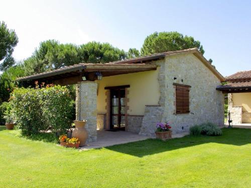 Inviting cottage in Marsciano with private terrace