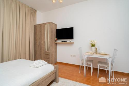 Modern & Stylish Studio in JVT - image 6