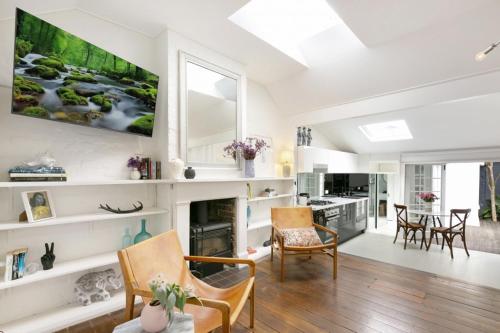Paddington Garden Cottage with fast Wifi in แพดดิงตัน