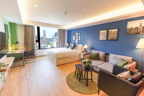 room detail thumbnail 0