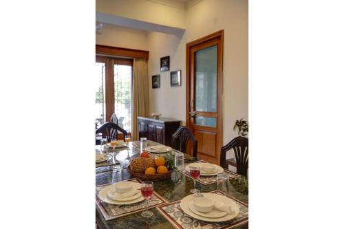 Superior Family Room image 10