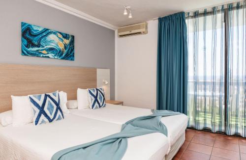 Hotel New Folías - image 13