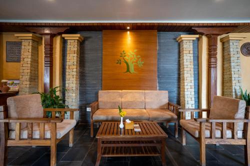 로비, 바 피팔 리조트 (Bar Peepal Resort) in 포카라