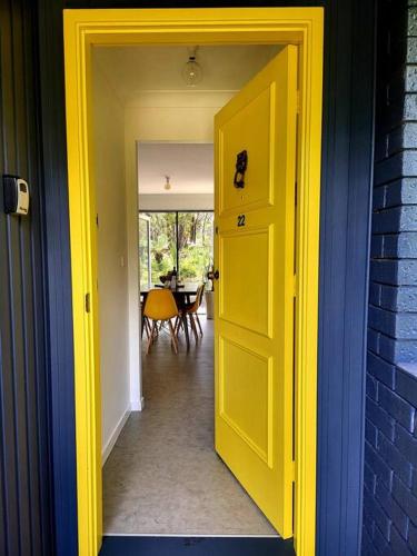 The Yellow Koala - Vibrant Home in Medlow Bath in Medlow Bath