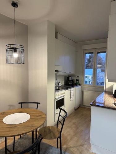 Kotimaailma apartments - Neliö keskustassa