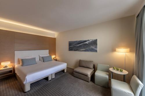 Capo Bay Hotel - image 8