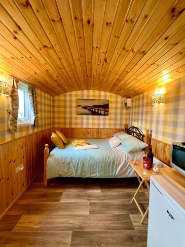 Shepherds hut Greencastle in Rousky