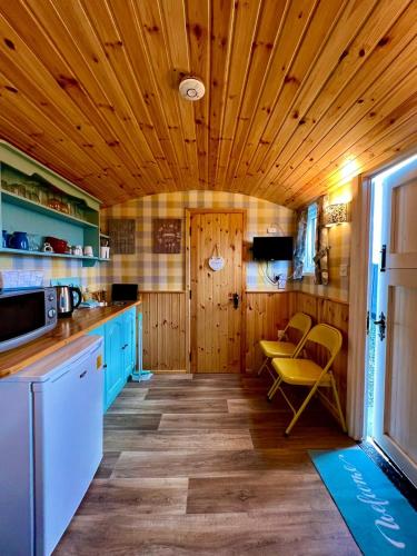 Shepherds hut Greencastle in Rousky