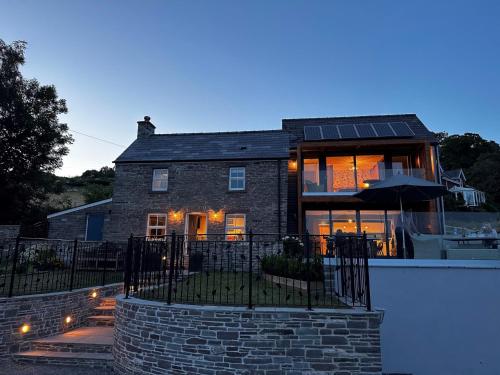 4 Bed in Bwlch 90596