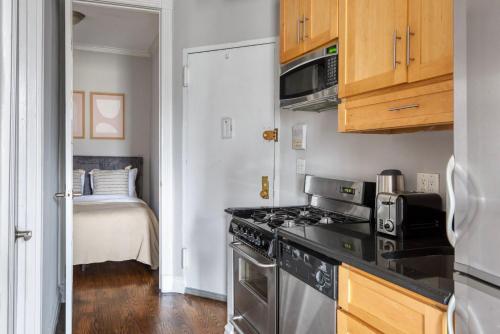West Village 1br w terrace wd nr dining NYC-1397, New York (Foto 7)