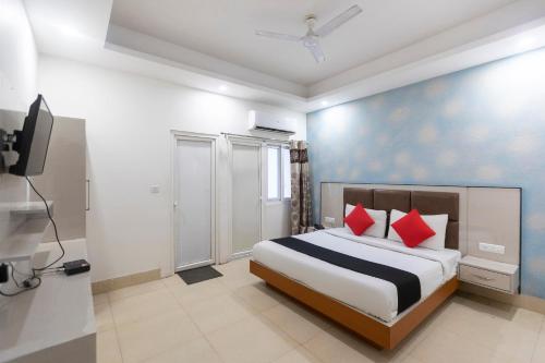 OYO Flagship Hotel Noida Residency Near ISKCON Temple Noida