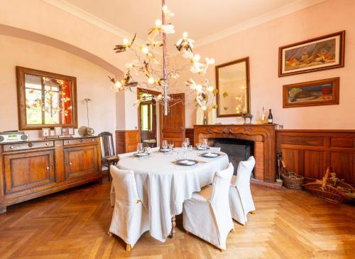 Viesnīcas āriene, DEMEURE BERGAMOTE de FONTIERS in Fontiers-Cabardes