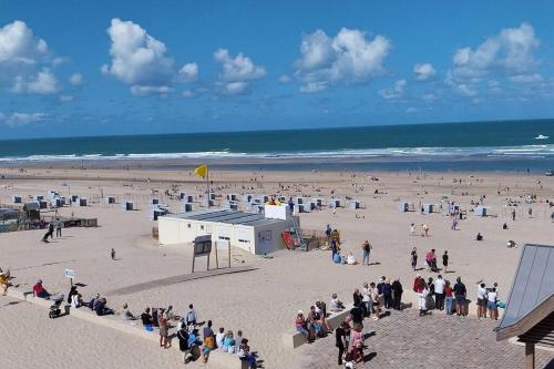 T2 plage centrale comme sur la photo face à Océan qui est bien face à la mer