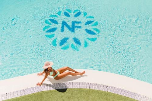 Hotel New Folías - image 11