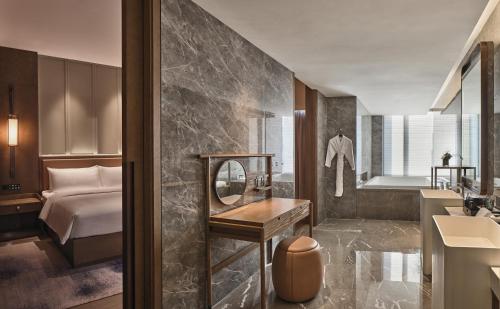 Crowne Plaza Chengdu Wuhou by IHG Crowne Plaza Chengdu Wuhou by IHG